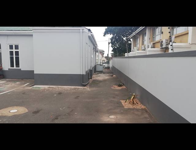 200M² OFFICE FOR SALE IN GLENWOOD